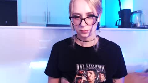 Snapshot of welliza chatting on May 2026 04:07:02 AM Liza online show from May 2026 04:07:02 AM