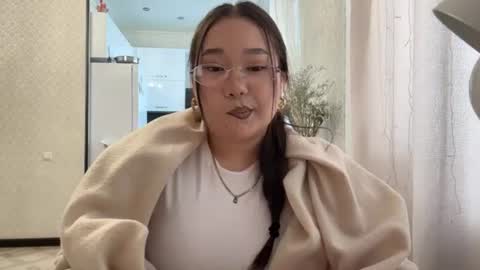 Snapshot of wenbalick chatting on July 2026 05:11:01 AM Daisy online show from July 2026 05:11:01 AM