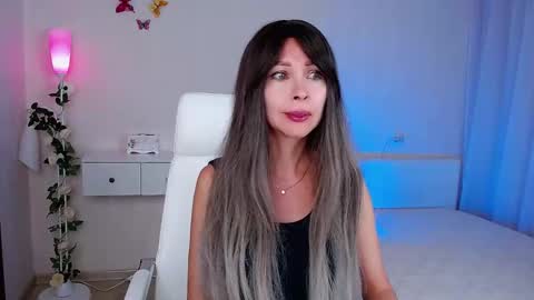 Snapshot of wendifoster chatting on September 2025 06:55:02 PM Wendi Foster online show from September 2025 06:55:02 PM