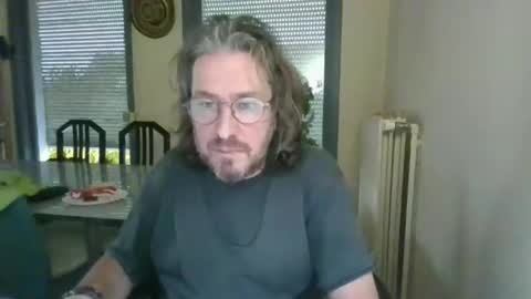 wesh wesh online show from December 2025 01:49:01 PM