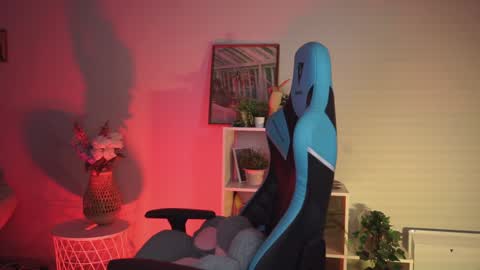 little girl who is always rightLisa online show from January 2025 02:27:02 AM