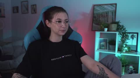 little girl who is always rightLisa online show from February 2025 08:48:02 AM