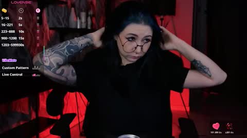 little girl who is always rightLisa online show from December 2025 01:22:02 AM