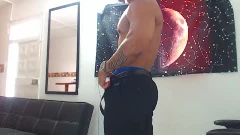 Wesley Rogger online show from November 2025 04:58:02 PM