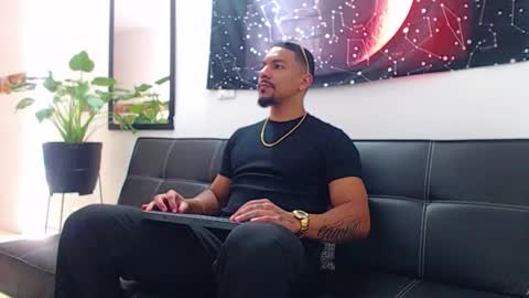 Wesley Rogger online show from December 2025 06:15:02 PM