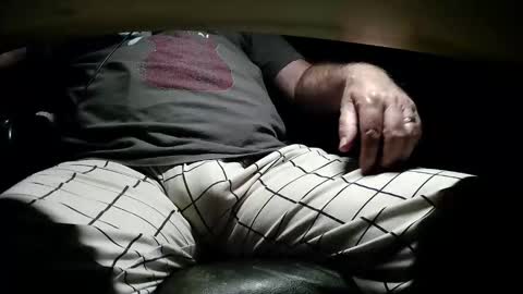 westvalleyguy54 online show from November 2025 02:01:02 AM