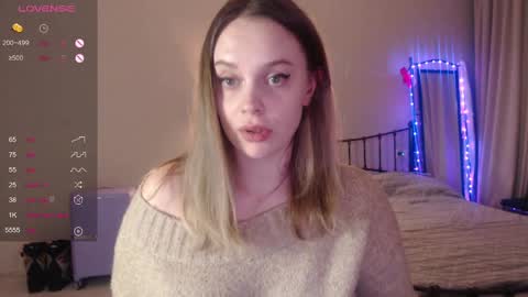 Lana online show from February 2025 06:55:01 PM