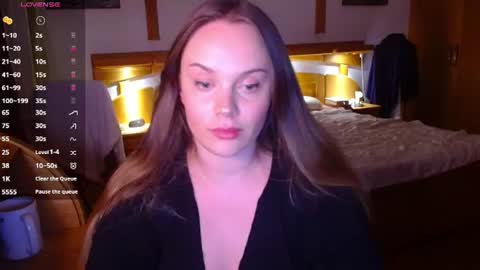 Lana online show from July 2026 08:35:01 PM