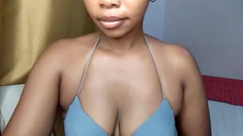 Snapshot of wet_rose001 chatting on March 2026 07:20:02 PM Rozie online show from March 2026 07:20:02 PM