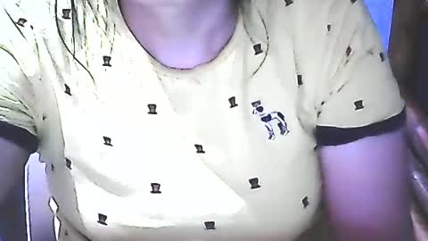 Snapshot of wethornypussy4u chatting on July 2026 11:06:02 PM wethornypussy4u online show from July 2026 11:06:02 PM