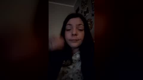 wetlillies923 online show from July 2026 03:15:01 AM