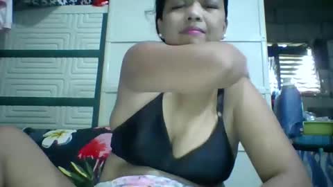 wetpussie4_you online show from September 2025 06:29:02 AM