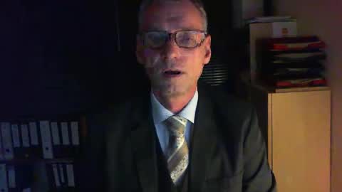Franz online show from October 2025 04:39:02 PM