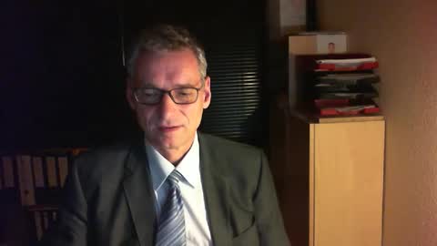 Franz online show from November 2025 08:08:01 PM