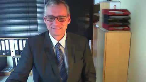 Franz online show from November 2025 12:05:02 PM
