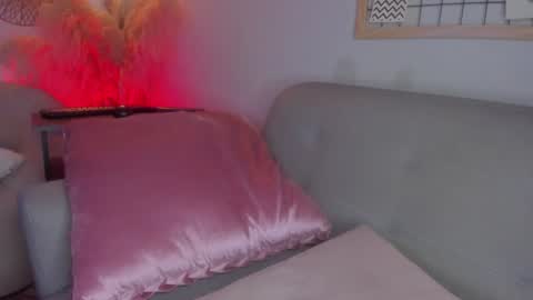 Sara  online show from January 2025 05:26:01 PM