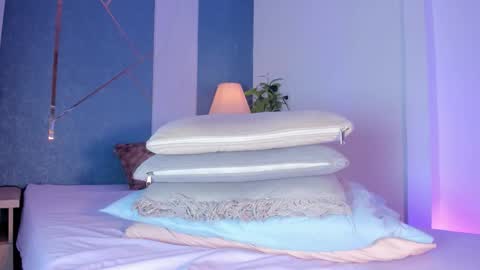 Sara  online show from March 2026 09:58:02 PM