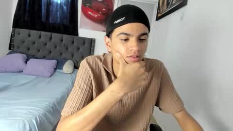 Snapshot of white_master444 chatting on May 2026 06:35:01 PM white online show from May 2026 06:35:01 PM