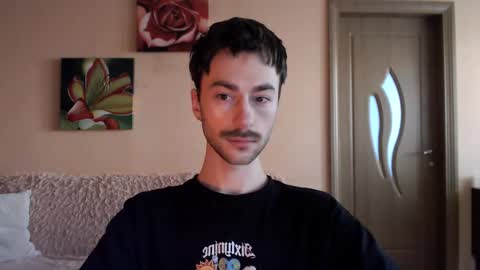 Snapshot of white_sport chatting on December 2025 11:49:02 AM Tom online show from December 2025 11:49:02 AM