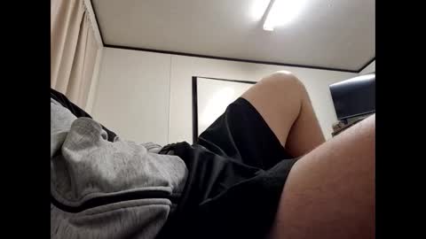 whiteboi9284 online show from October 2025 01:43:02 PM