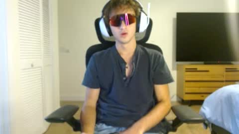 whiteboy770 online show from July 2026 11:40:02 PM