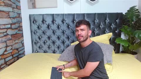 Dylan white online show from February 2025 08:32:01 PM