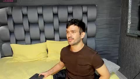 Dylan white online show from February 2025 06:42:01 PM