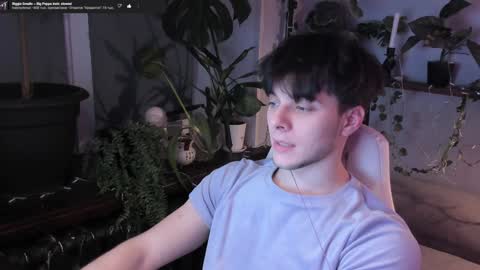 Snapshot of whiteegrimm chatting on December 2024 08:58:02 PM Gus online show from December 2024 08:58:02 PM