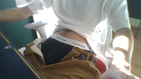 Snapshot of whiteeuropaboy chatting on February 2025 02:20:02 PM whiteeuropaboy online show from February 2025 02:20:02 PM