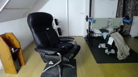 whiterabbit_86 online show from December 2024 08:36:01 PM