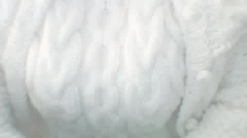 Snapshot of whitesweater chatting on January 2025 07:09:02 AM whitesweater online show from January 2025 07:09:02 AM