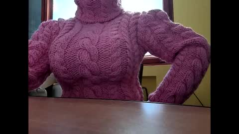 Snapshot of whitesweater chatting on September 2025 06:15:02 AM whitesweater online show from September 2025 06:15:02 AM