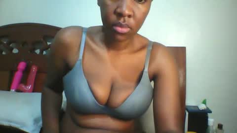 Snapshot of whitney_ly chatting on June 2026 07:17:02 AM whitney_ly online show from June 2026 07:17:02 AM