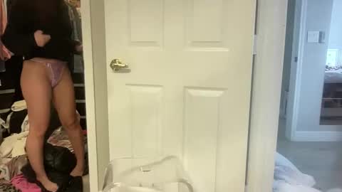 iamwhitneyoc online show from November 2025 07:58:01 PM