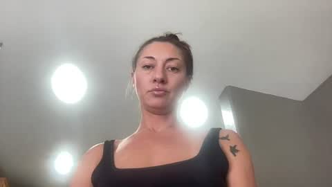 iamwhitneyoc online show from July 2026 08:23:02 PM