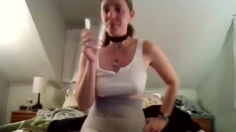 Snapshot of who_is_miss_dior chatting on November 2025 01:04:02 AM Miss Dior online show from November 2025 01:04:02 AM