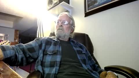 Snapshot of whofcares2 chatting on November 2025 07:40:02 PM whofcares2 online show from November 2025 07:40:02 PM