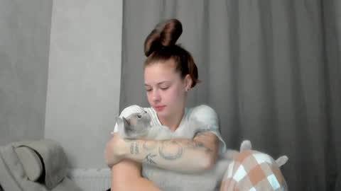 Veronica online show from April 2026 06:57:01 PM