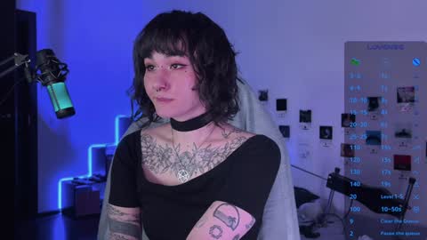 iggy iggz online show from December 2024 12:44:01 AM