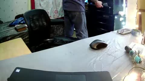 Snapshot of wichitawes chatting on November 2025 09:15:01 AM Wichita Wes online show from November 2025 09:15:01 AM