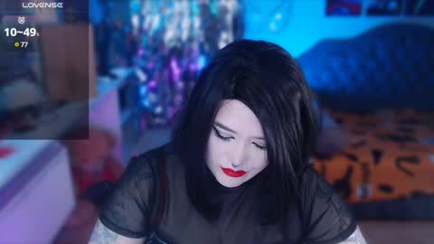 Laura  online show from January 2025 08:00:01 AM