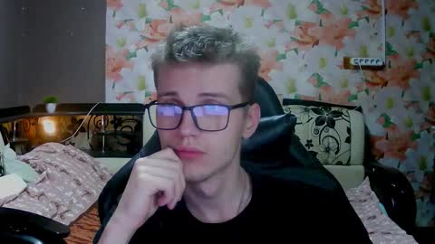 wiiinkyyy online show from October 2025 03:49:01 PM