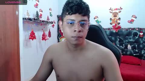 Snapshot of wiilliam_20 chatting on December 2024 03:15:02 PM wiilliam online show from December 2024 03:15:02 PM