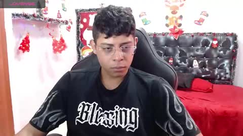 Snapshot of wiilliam_20 chatting on December 2024 03:54:02 PM wiilliam online show from December 2024 03:54:02 PM