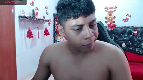 Snapshot of wiilliam_20 chatting on December 2024 03:37:02 PM wiilliam online show from December 2024 03:37:02 PM