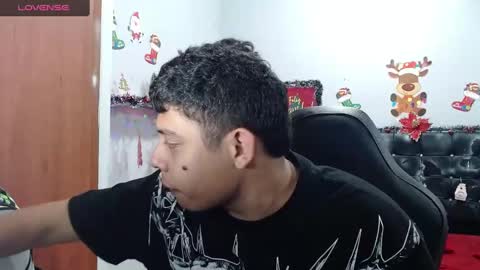 Snapshot of wiilliam_20 chatting on January 2025 02:46:01 PM wiilliam online show from January 2025 02:46:01 PM