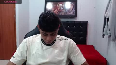 Snapshot of wiilliam_20 chatting on February 2025 11:53:01 AM wiilliam online show from February 2025 11:53:01 AM