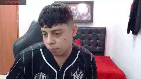 Snapshot of wiilliam_20 chatting on February 2025 06:20:01 PM wiilliam online show from February 2025 06:20:01 PM