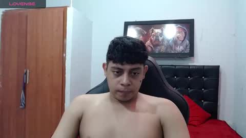 Snapshot of wiilliam_20 chatting on March 2025 03:35:01 PM wiilliam online show from March 2025 03:35:01 PM