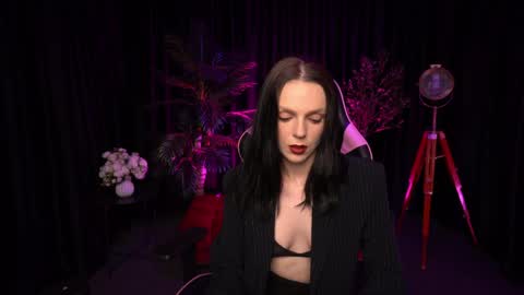 Alice online show from April 2026 03:23:01 PM